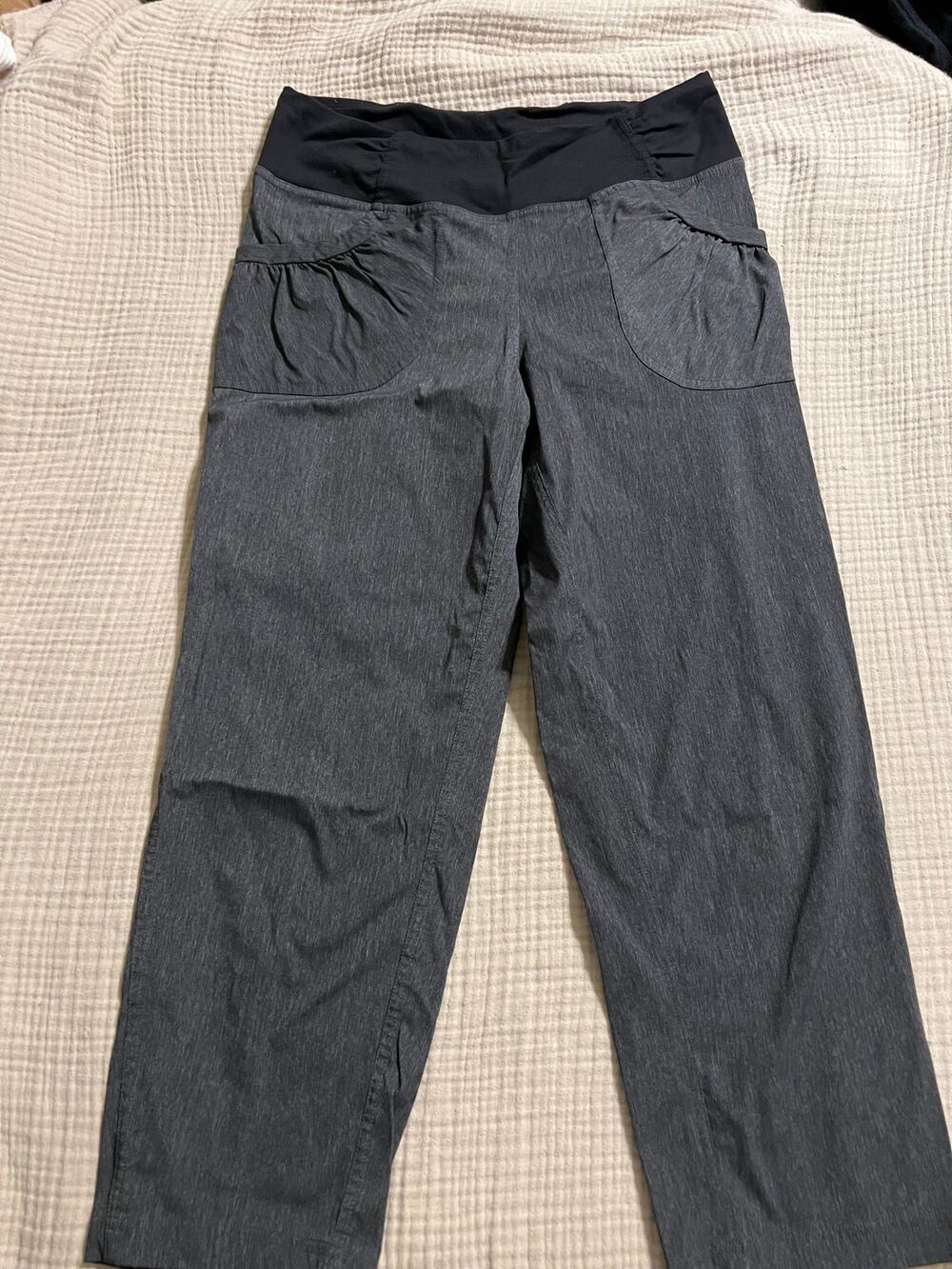 Prana Summit Capri pants charcoal heather Size M (B90119)